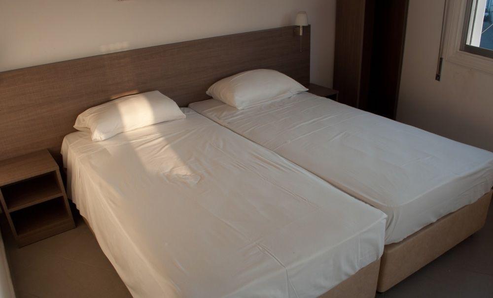 St. George Rent Rooms Larnaca Exterior photo